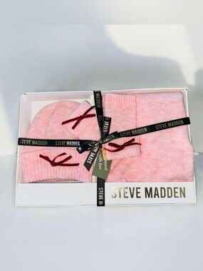 Steve Madden gift box set pink beanie, scarf and gloves with burgundy velvet bow